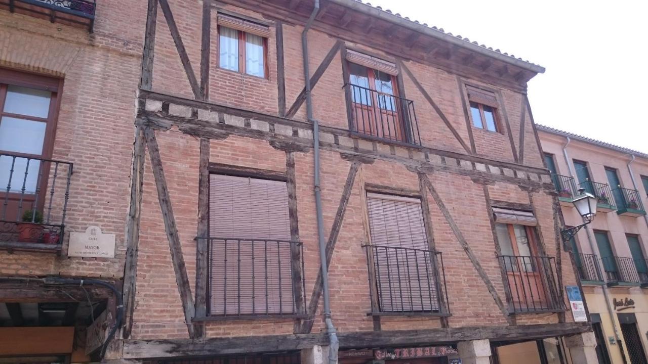 Hotel Casa De Huespedes Vecinodecerbantes Alcalá de Henares Exteriér fotografie